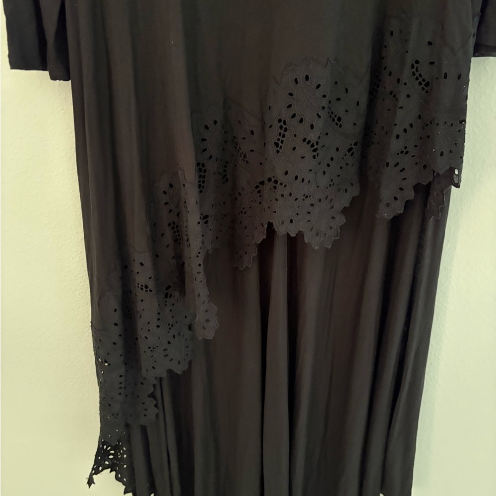 Free People Black High Low Top With Cut Out Detail Size M - Picture 9 of 10